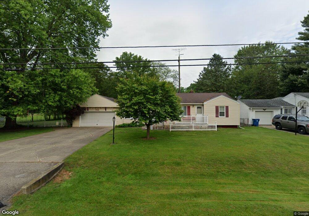 3345 Mills Acres St, Flint, MI 48506 - photo 1