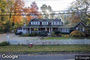 11 Hoffstot Ln, Port Washington, NY 11050