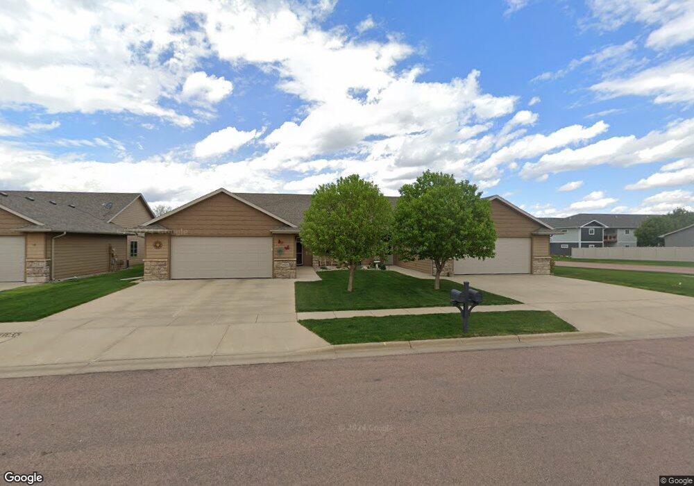 3608 E Woodsedge Ave, Sioux Falls, SD 57108 - photo 1
