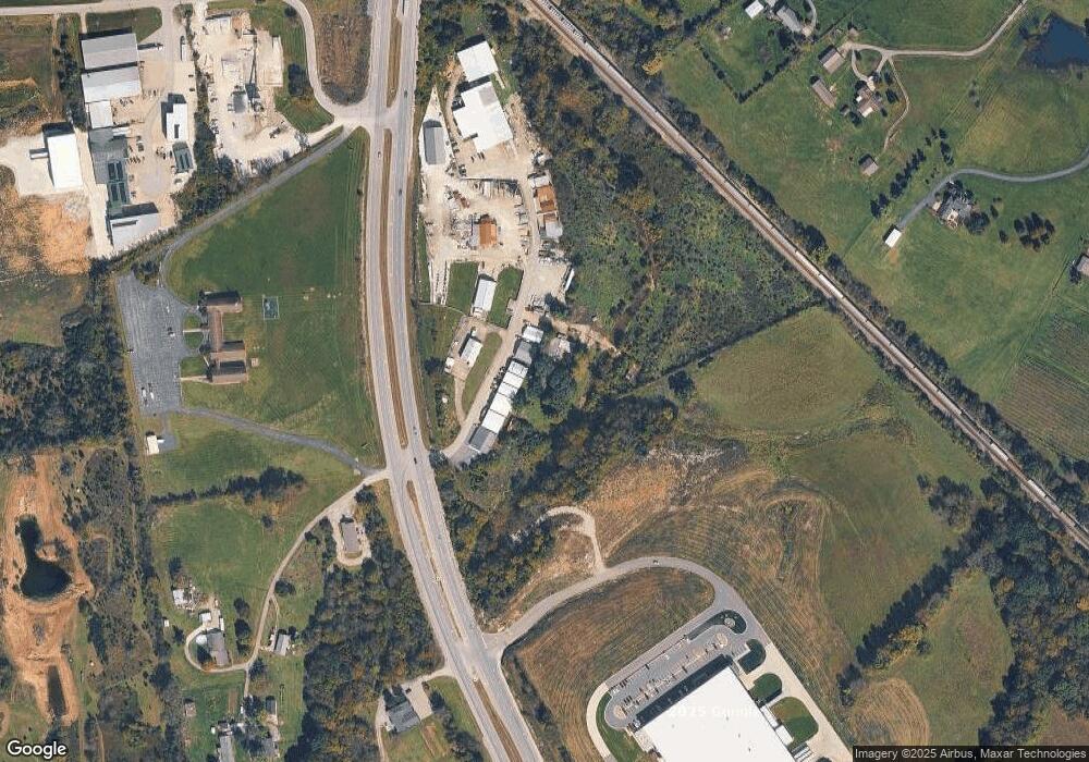 1064 Commercial Dr, Lawrenceburg, KY 40342 - photo 1