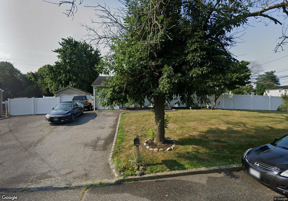 1800 Wave Ave, Medford, NY 11763 - photo 1