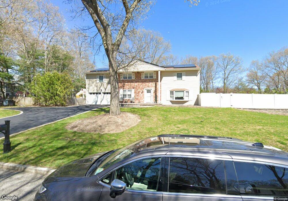 1 Leroy Ct, ComMacK, NY 11725 - photo 1