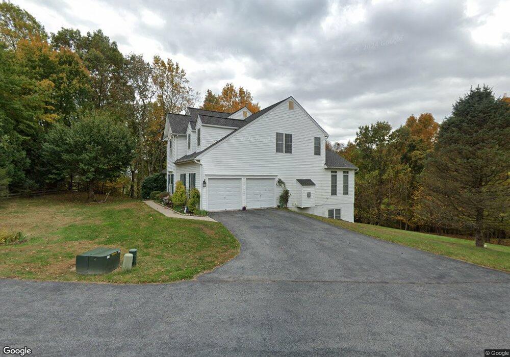 757 Sussex Ct, Sykesville, MD 21784 - photo 1