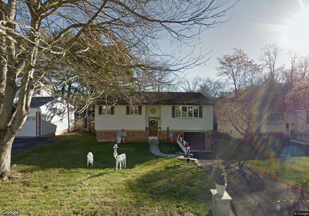 40 Dorset Ln, Stamford, CT 06907 - photo 1