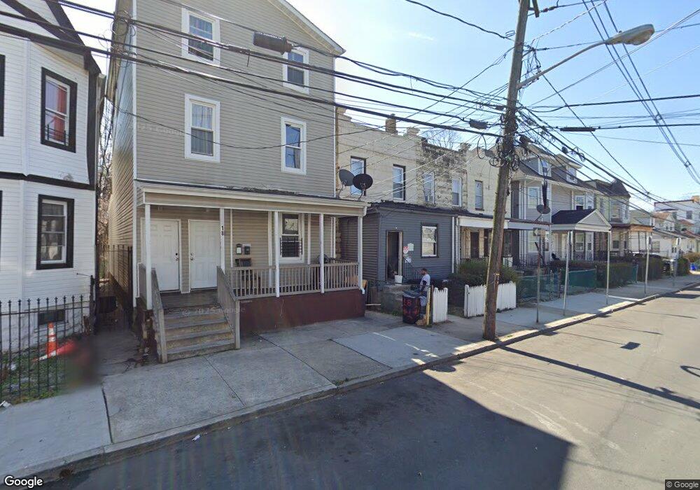 20 1/2 Willoughby St, Newark, NJ 07112 - photo 1