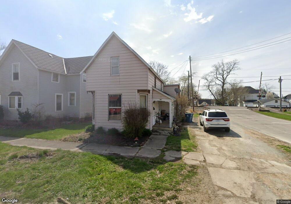 297 W Sinclair St, Wabash, IN 46992 - photo 1