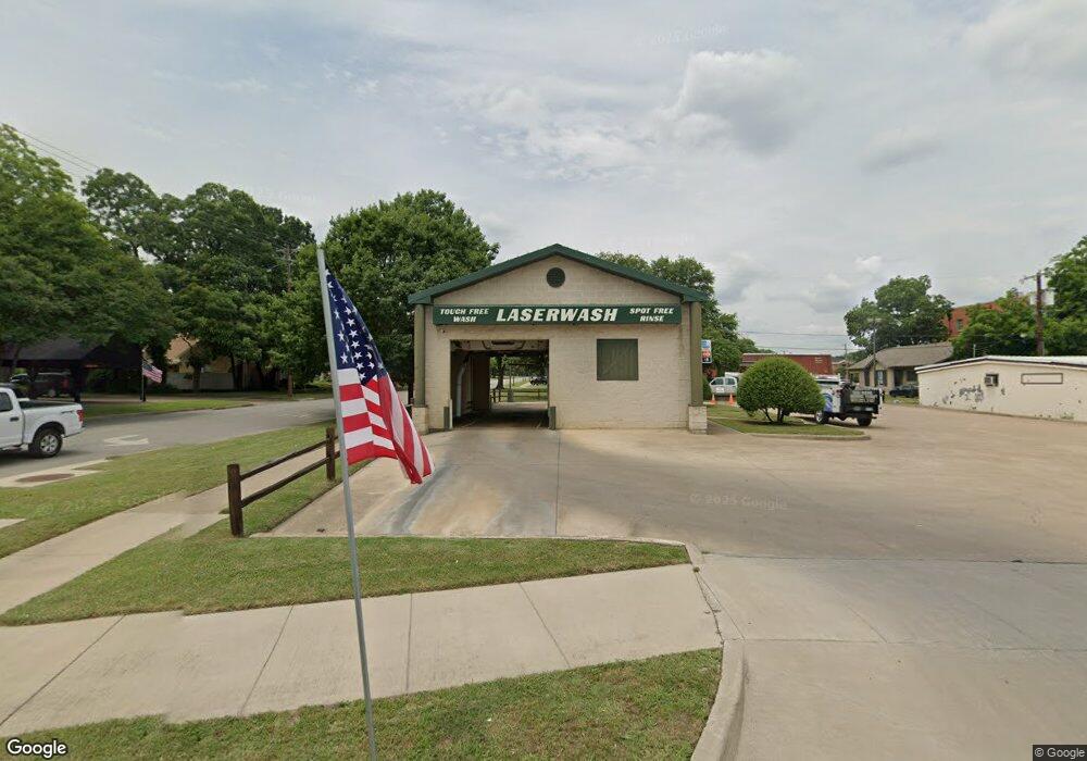 410 W Ennis Ave, Ennis, TX 75119 - photo 1