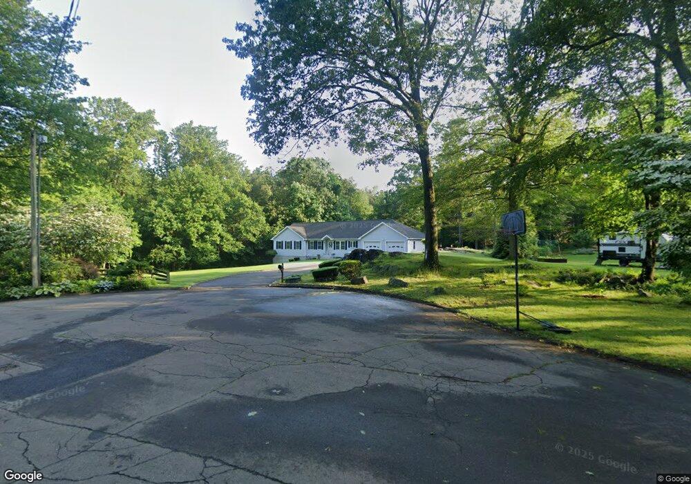 70 Stone Manor Dr, Milford, CT 06461 - photo 1