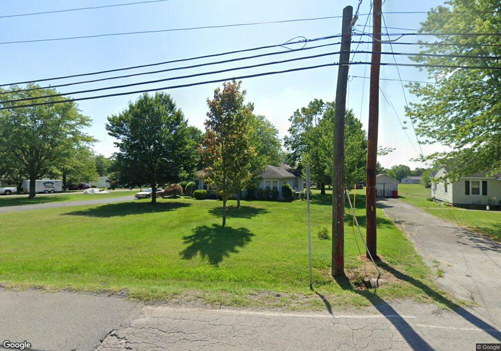 215 Sanderson Dr, Hopkinsville, KY 42240 - photo 1