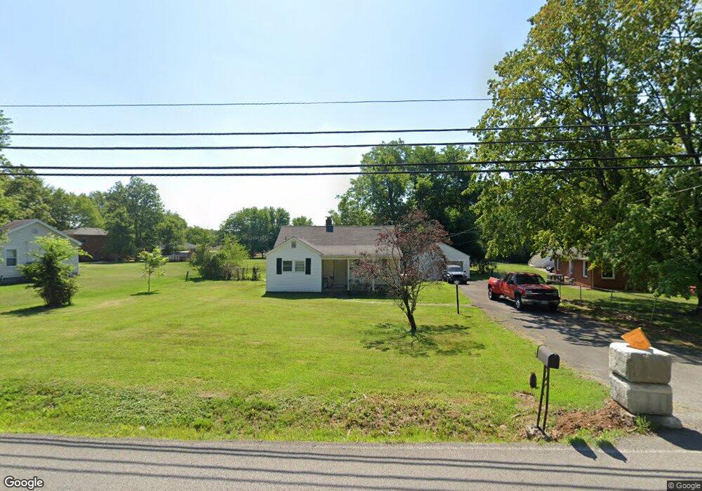 207 Sanderson Dr, Hopkinsville, KY 42240 - photo 1