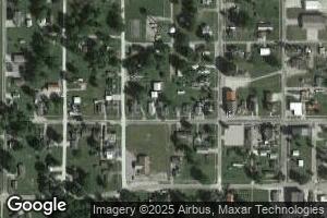 310 W 1st St, Flat Rock, IL 62427
