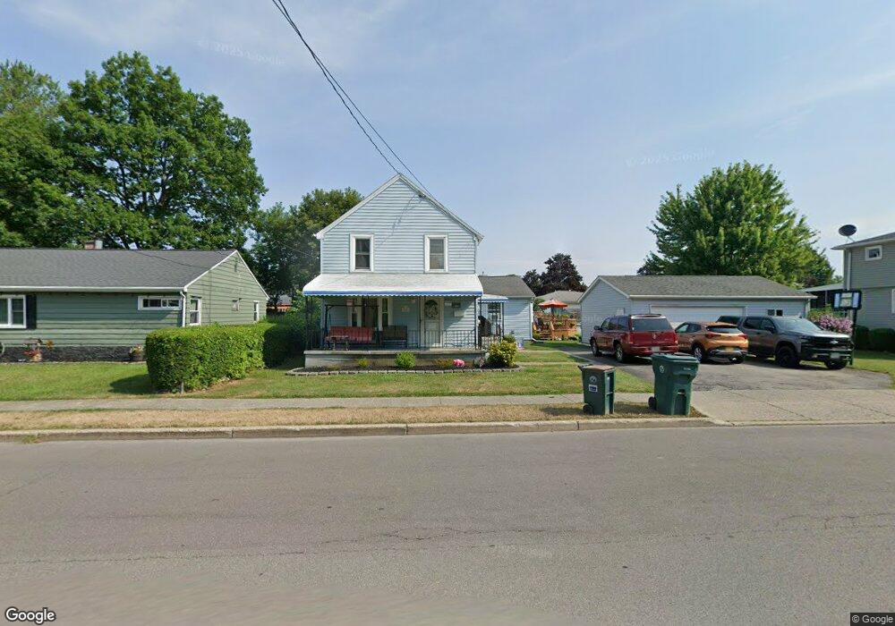 758 Meadow Dr, North Tonawanda, NY 14120 - photo 1