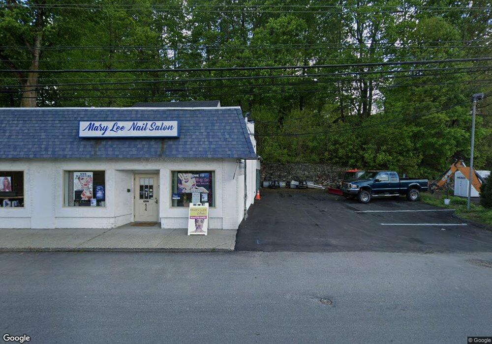 420 Elwood Ave unit 2, Hawthorne, NY 10532 - photo 1