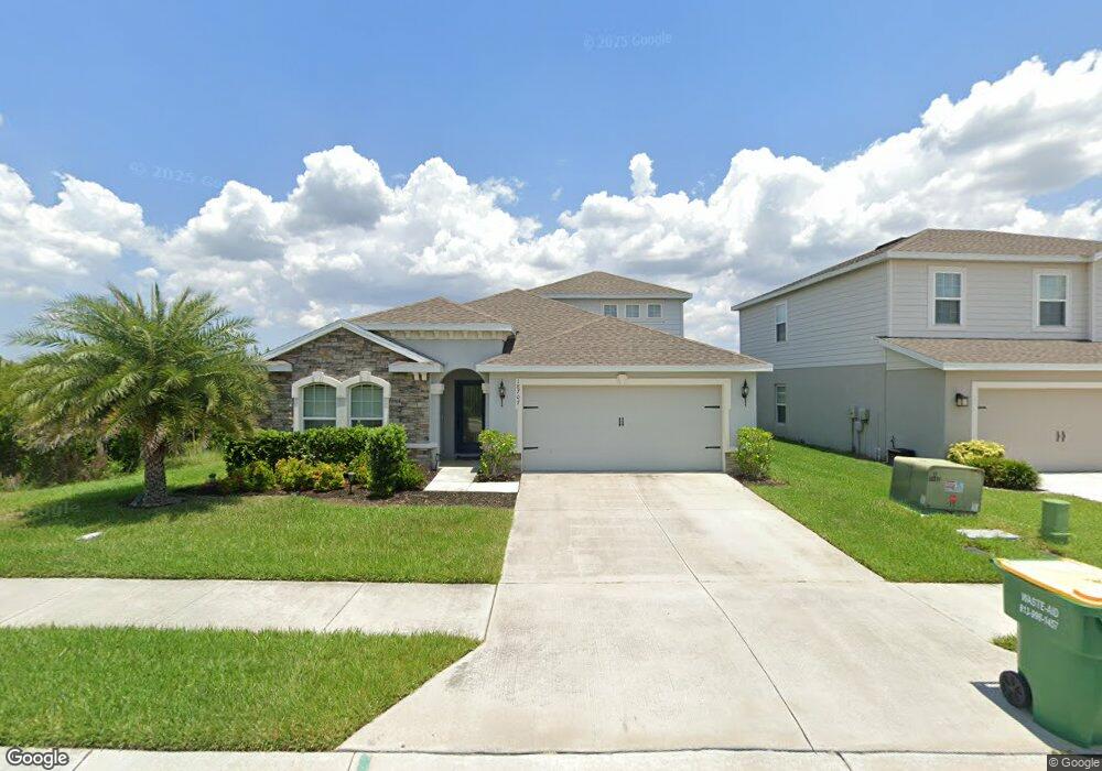 18707 Hunters Meadow Walk, Land O' Lakes, FL 34638 - photo 1