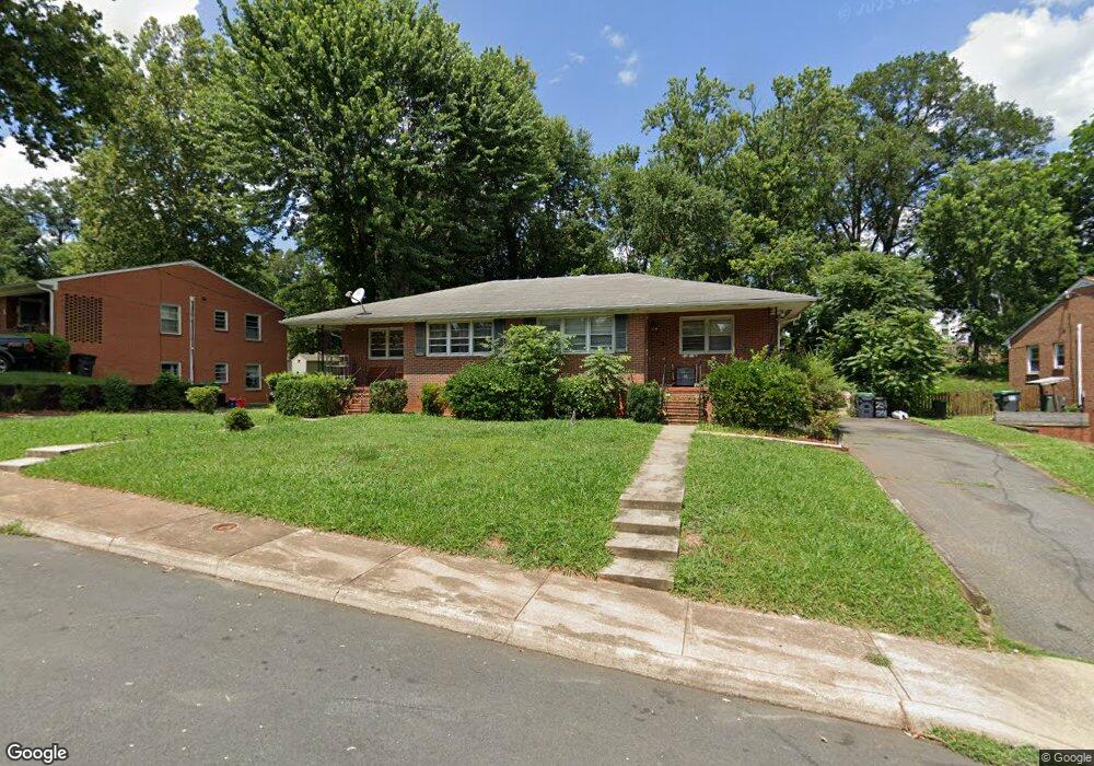 2306 Dellmead Ln unit A, Charlottesville, VA 22901 - photo 1