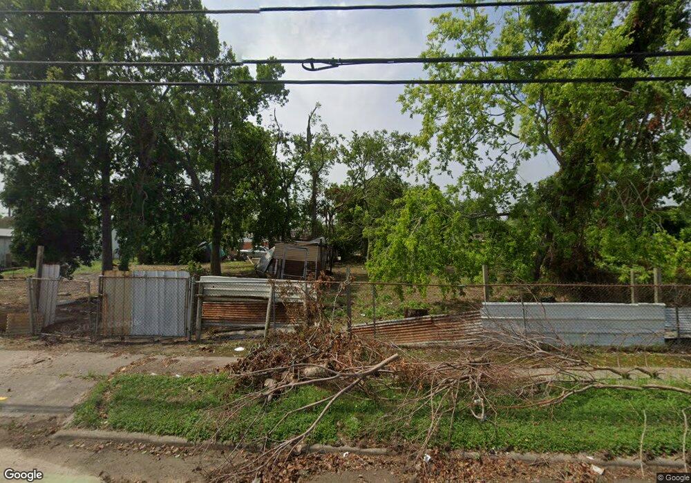 4712 Kelley St, Houston, TX 77026 - photo 1