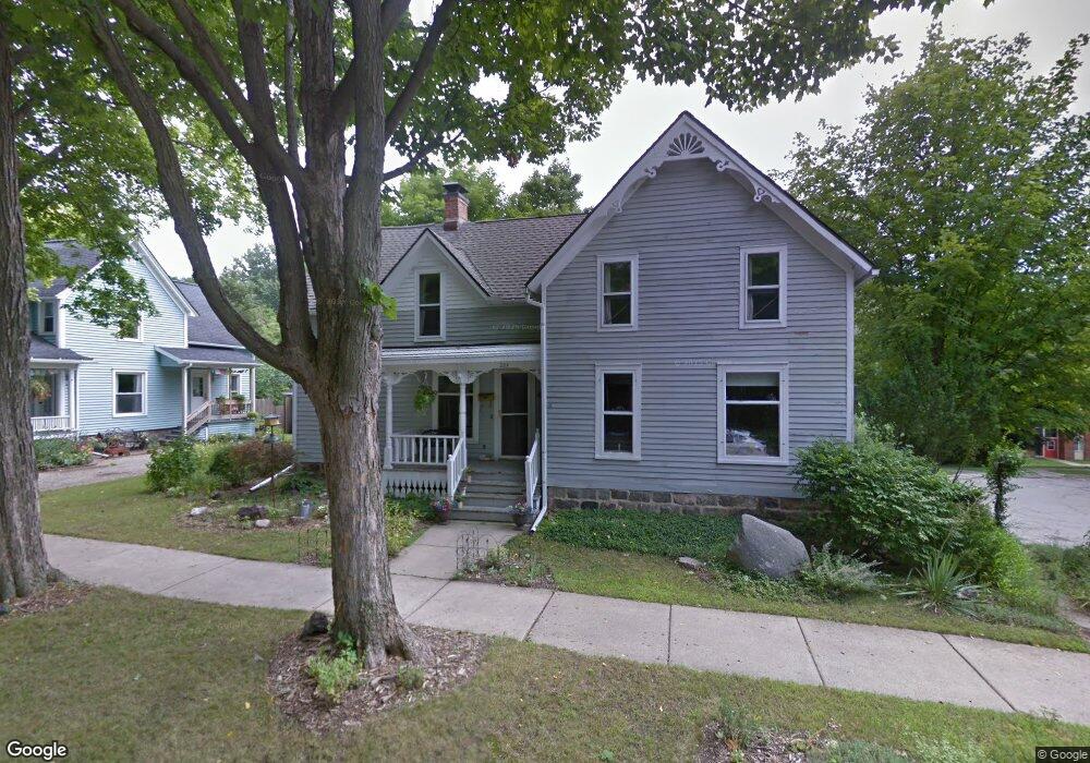 204 Washington St, Chelsea, MI 48118 - photo 1
