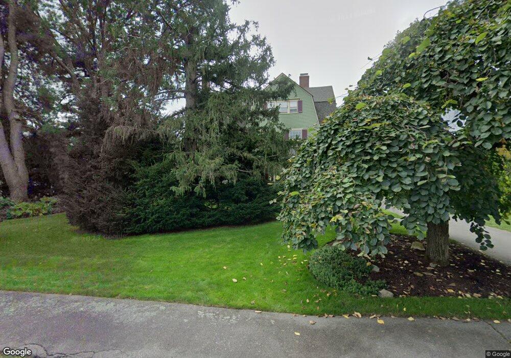 19 Crofton Rd, Waban, MA 02468 - photo 1