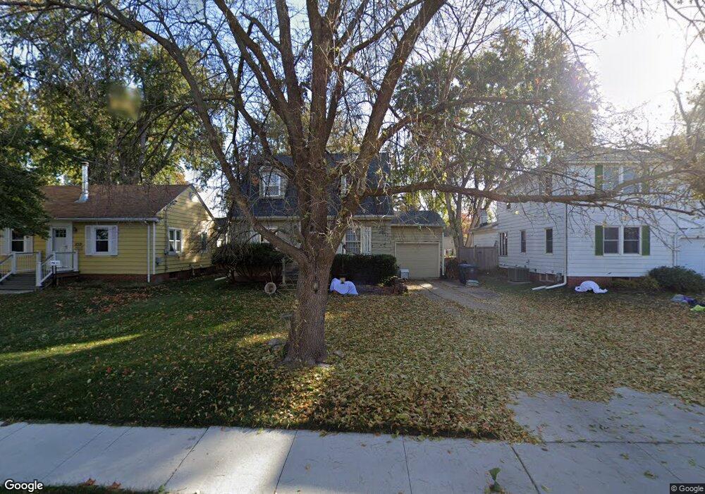 2517 47th St, Des Moines, IA 50310 - photo 1