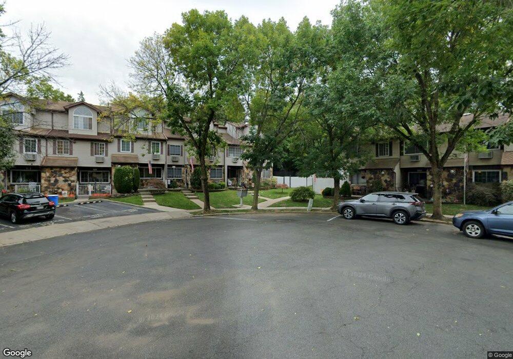 41 Croft Ct unit Building, Staten Island, NY 10306 - photo 1