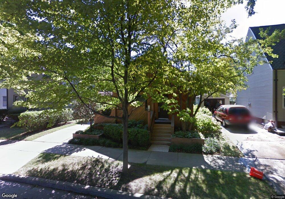 71 Mapleton Rd, Grosse Pointe Farms, MI 48236 - photo 1