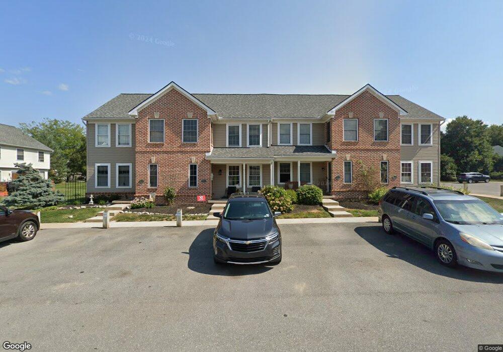 4028 Bradford Cir unit 31, Mount Joy, PA 17552 - photo 1