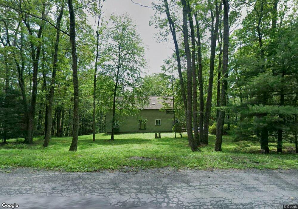 2072 Evergreen Dr, Tamaqua, PA 18252 - photo 1