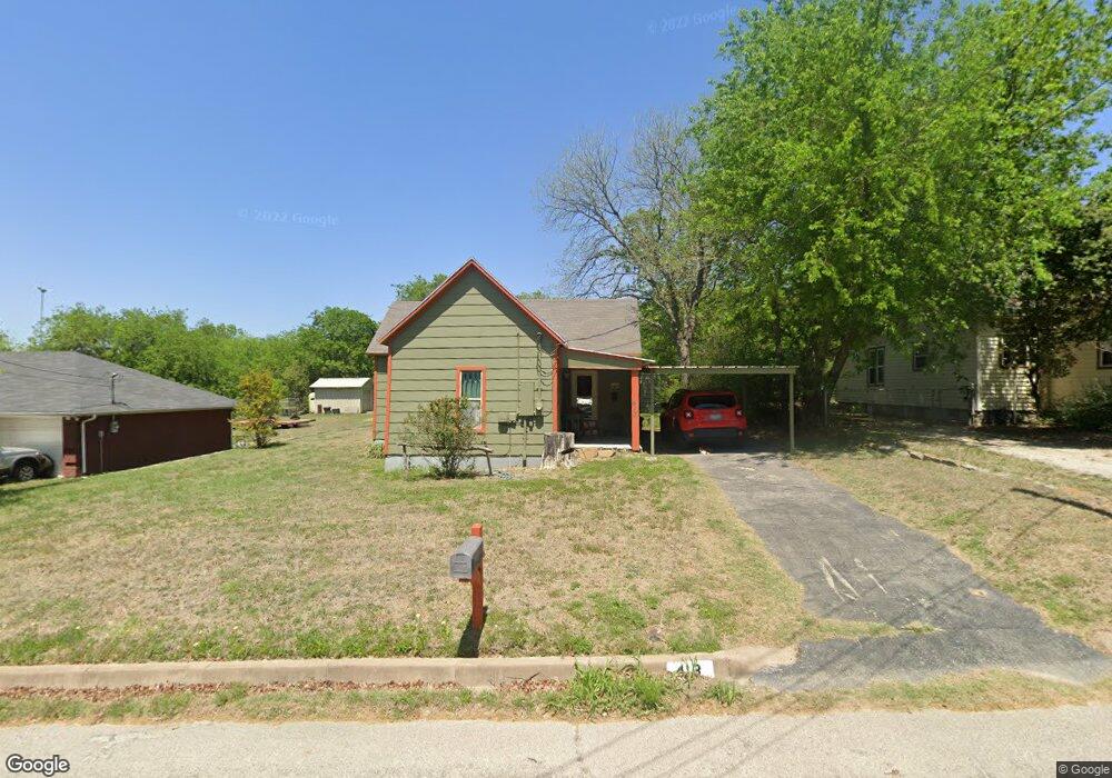 413 Throckmorton St, Weatherford, TX 76086 - photo 1