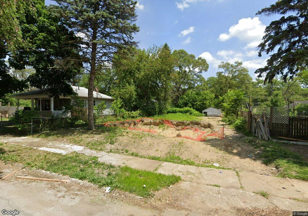 2310 Maplewood Ave, Flint, MI 48506 - photo 1