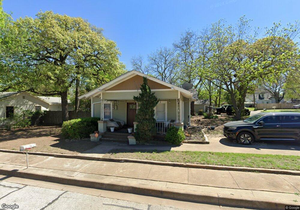 613 W Bridge St, Weatherford, TX 76086 - photo 1