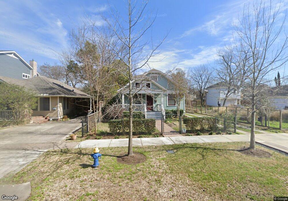 1832 Columbia St, Houston, TX 77008 - photo 1