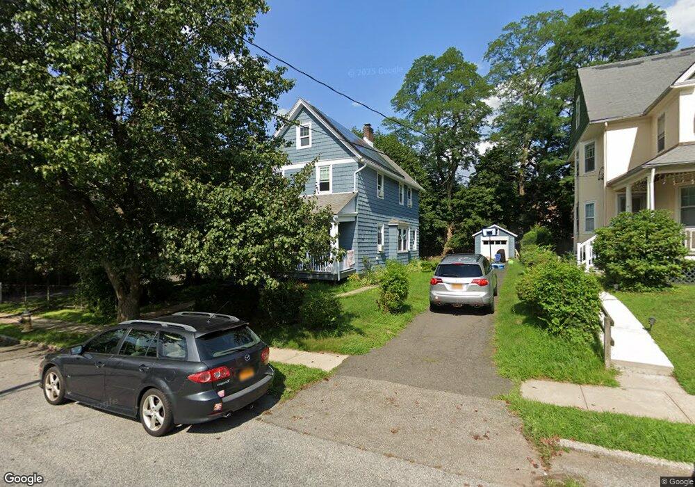 37 Mohican Park Ave, Dobbs Ferry, NY 10522 - photo 1