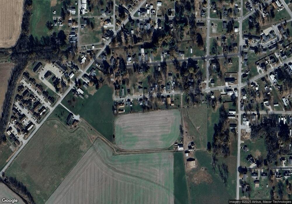 719 Alton St, Bicknell, IN 47512 - photo 1