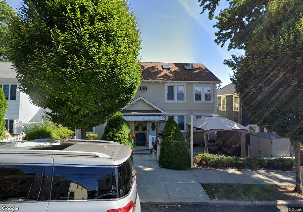 83 Bishop St unit 85, Staten Island, NY 10306 - photo 1