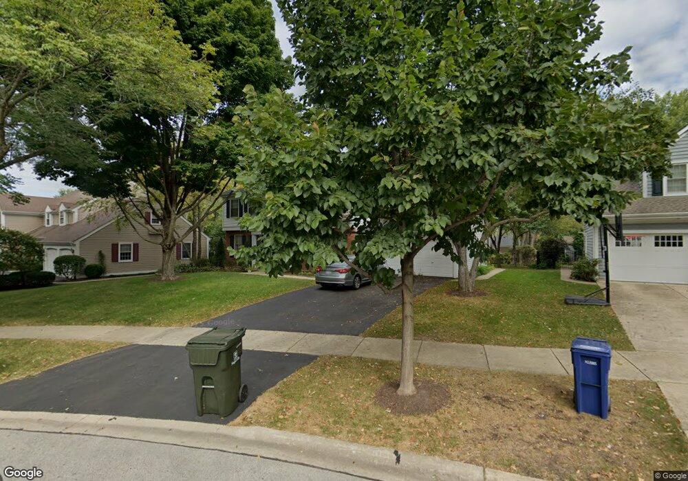 205 Tanglewood Ln, Naperville, IL 60563 - photo 1