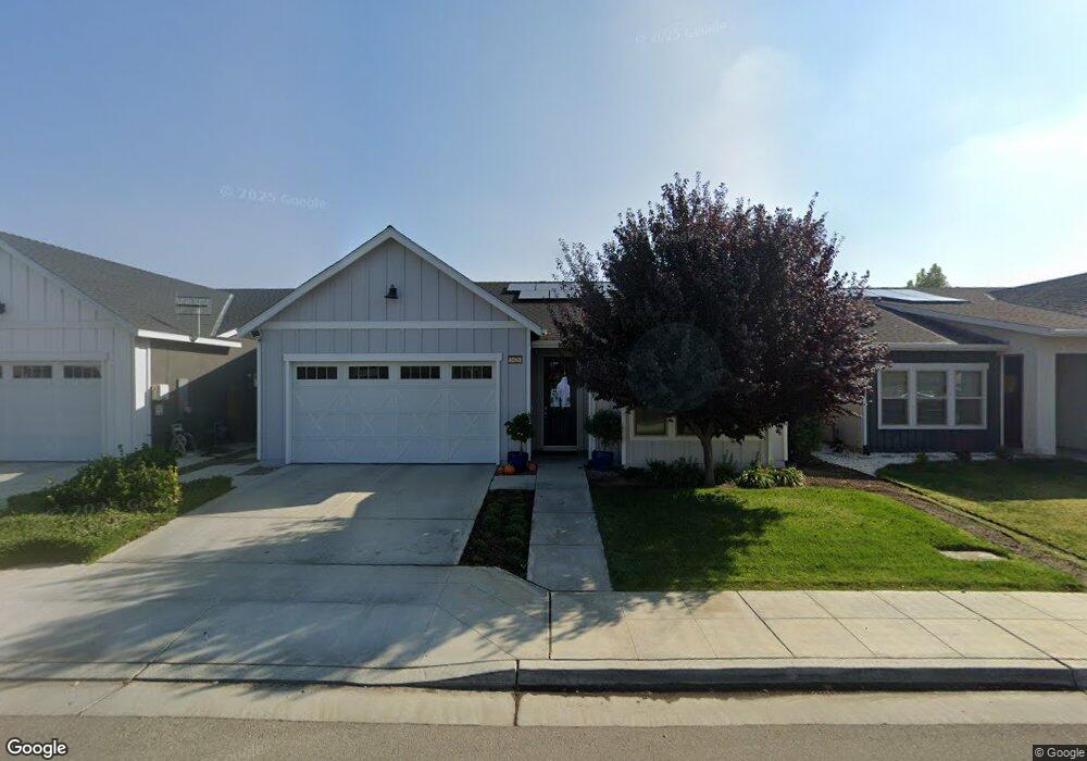 3426 N Clover Ave, Fresno, CA 93727 - photo 1