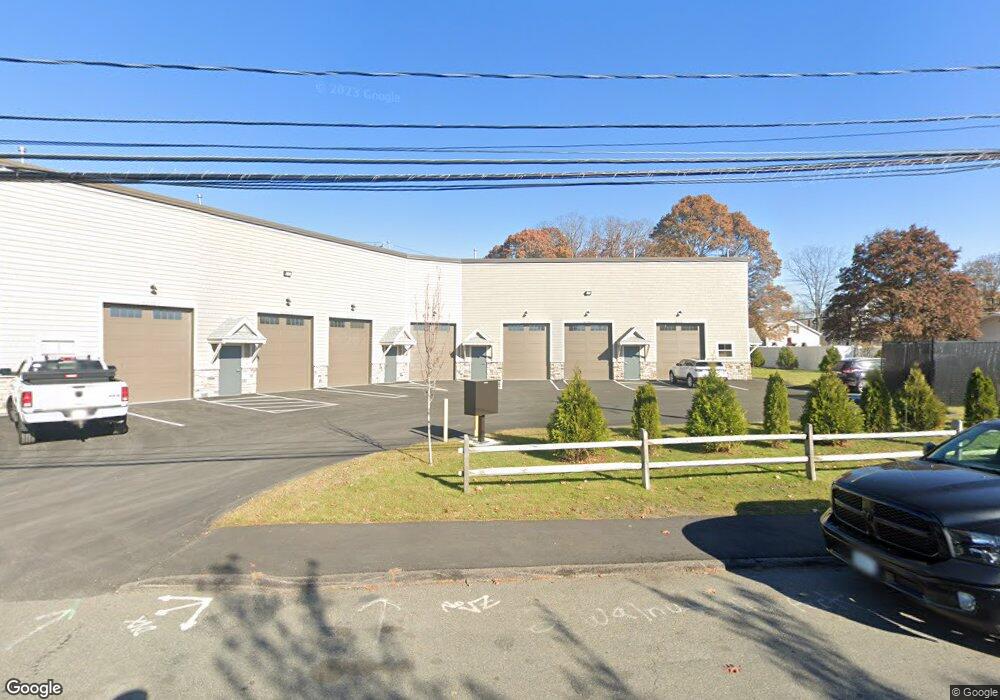 2 Walnut Hill Park, Woburn, MA 01801 - photo 1