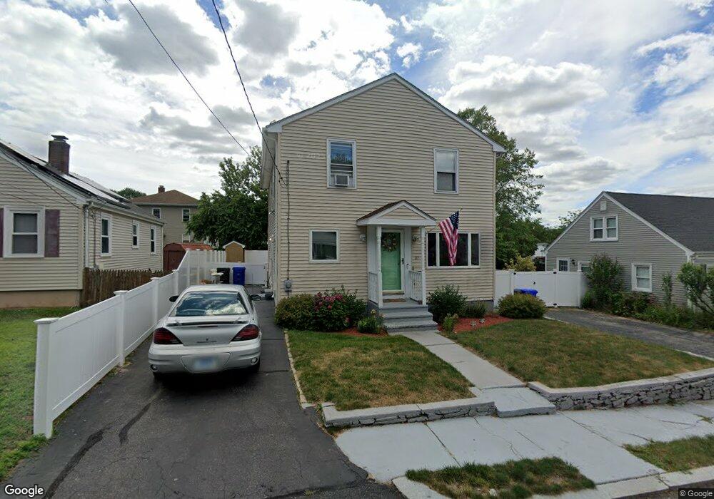 37 Tower Ave, East Providence, RI 02914 - photo 1