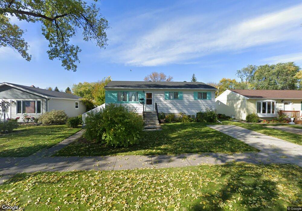 1602 S 19th St, Grand Forks, ND 58201 - photo 1