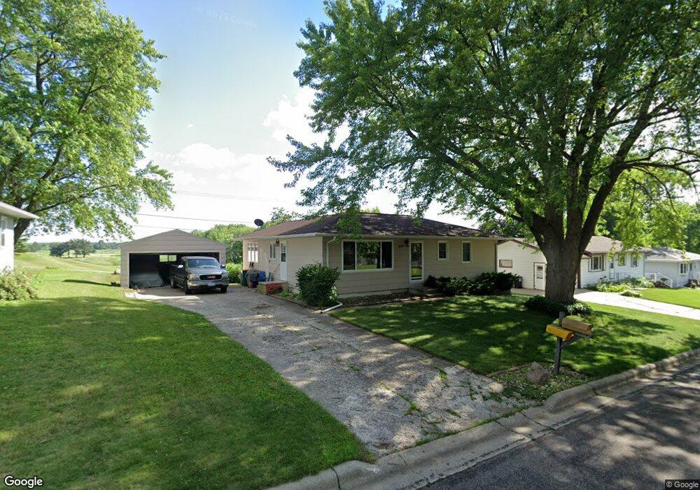 2011 Riviera Dr, Albert Lea, MN 56007 - photo 1