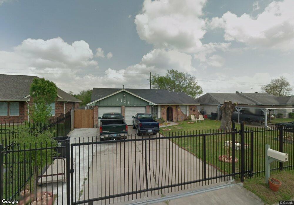 8230 Whitecastle Ln, Houston, TX 77088 - photo 1