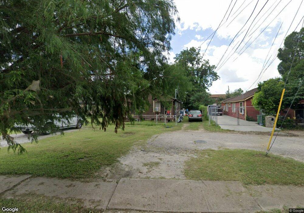 4412 Collingsworth St, Houston, TX 77026 - photo 1