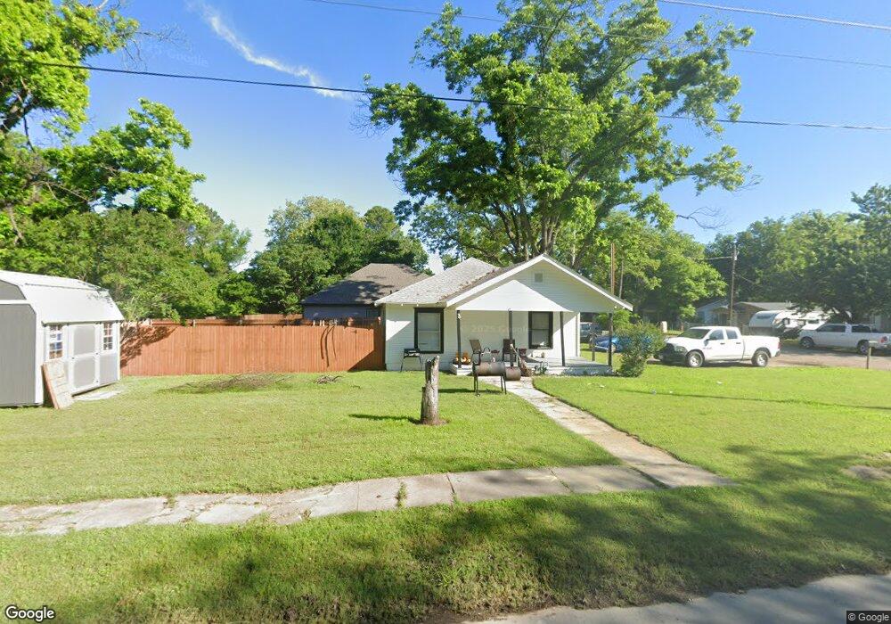 402 Euclid St, Cleburne, TX 76033 - photo 1