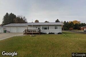 607 6th St, Walhalla, ND 58282
