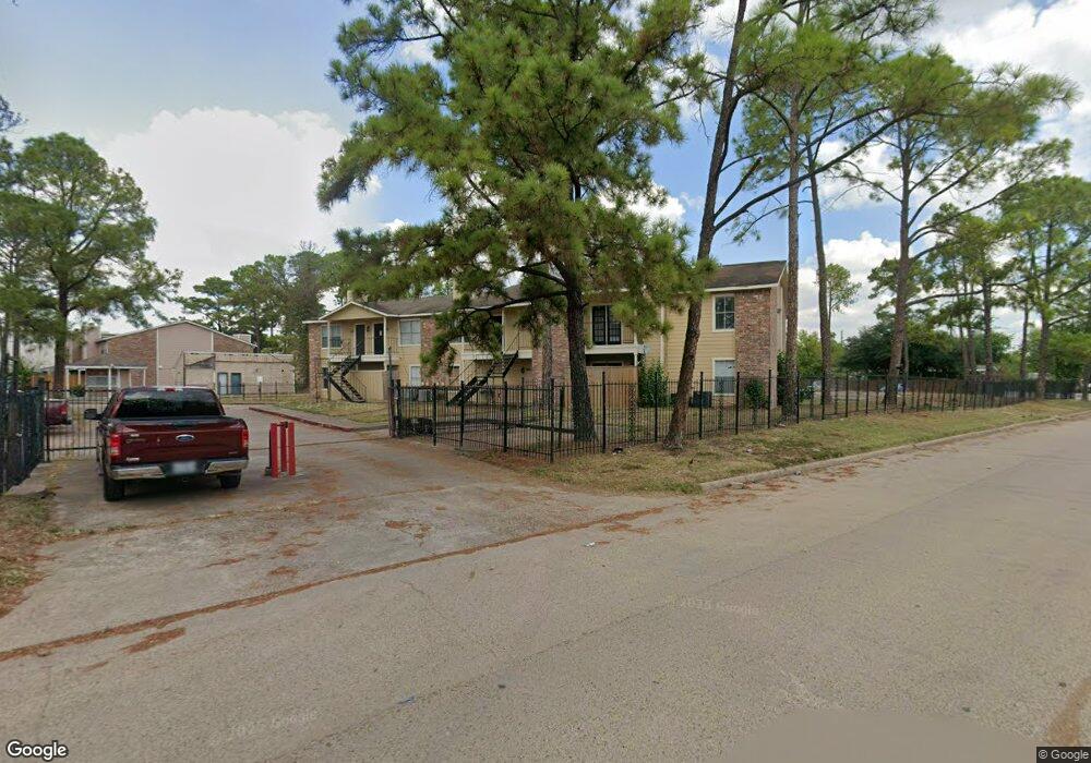 7402 Alabonson Rd unit 808, Houston, TX 77088 - photo 1