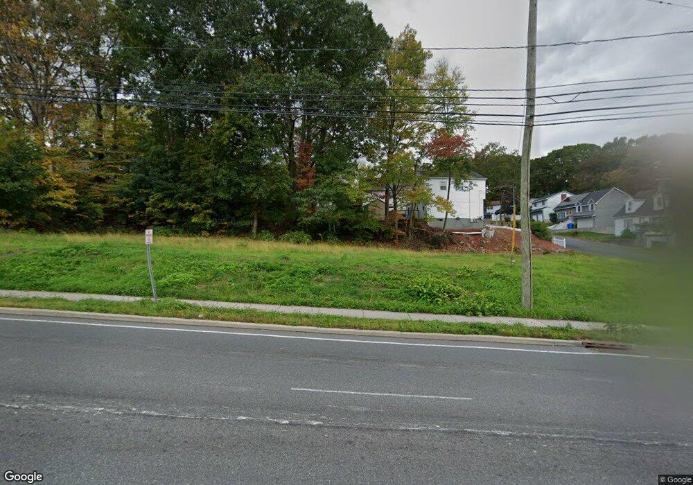 463 Chase Ave, Waterbury, CT 06704 - photo 1