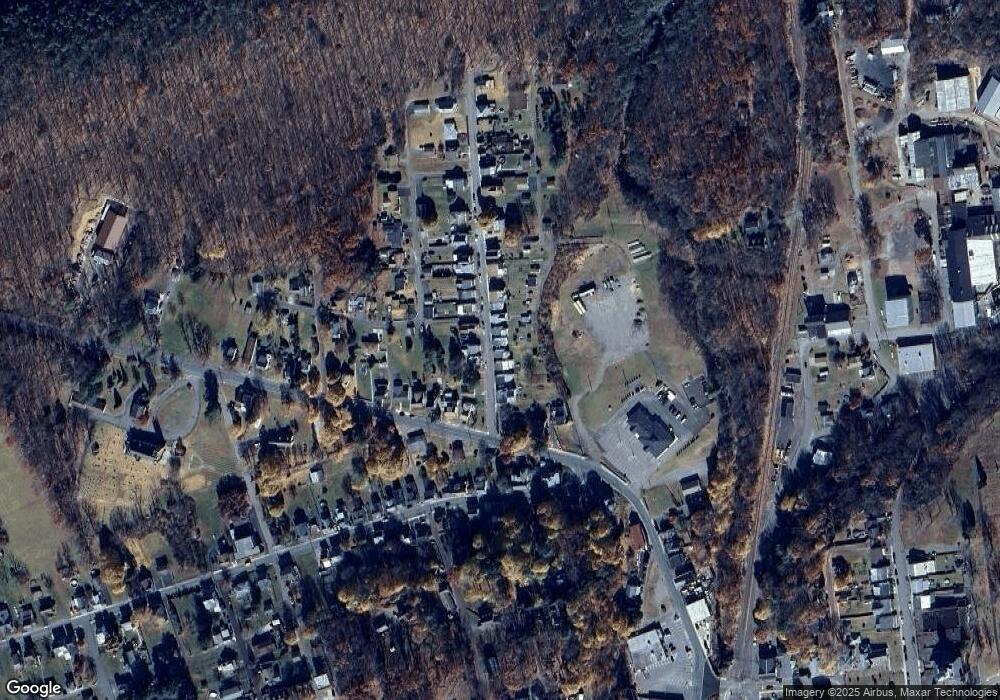 129 Lauderburn Ave, Weatherly, PA 18255 - photo 1