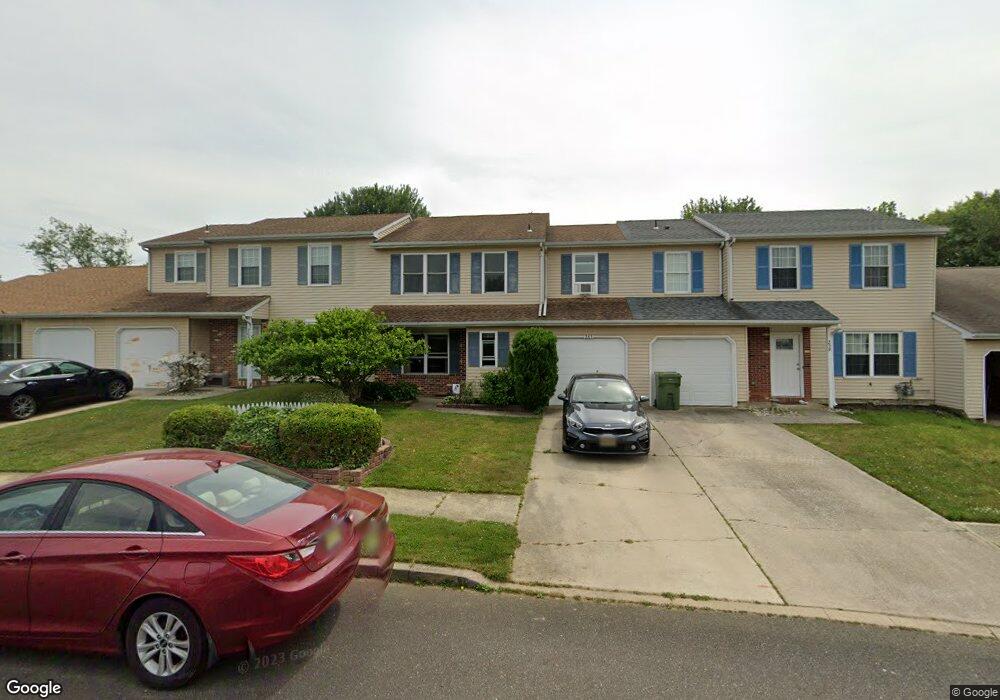 261 Lafayette Dr, Swedesboro, NJ 08085 - photo 1