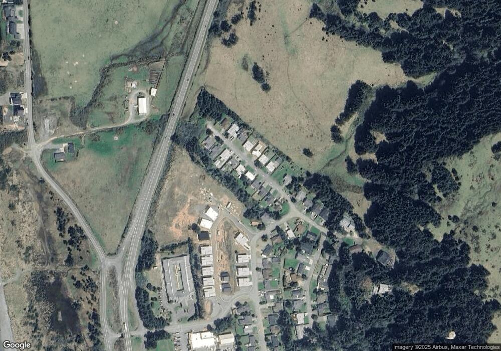 94038 Azalea Ln, Gold Beach, OR 97444 - photo 1