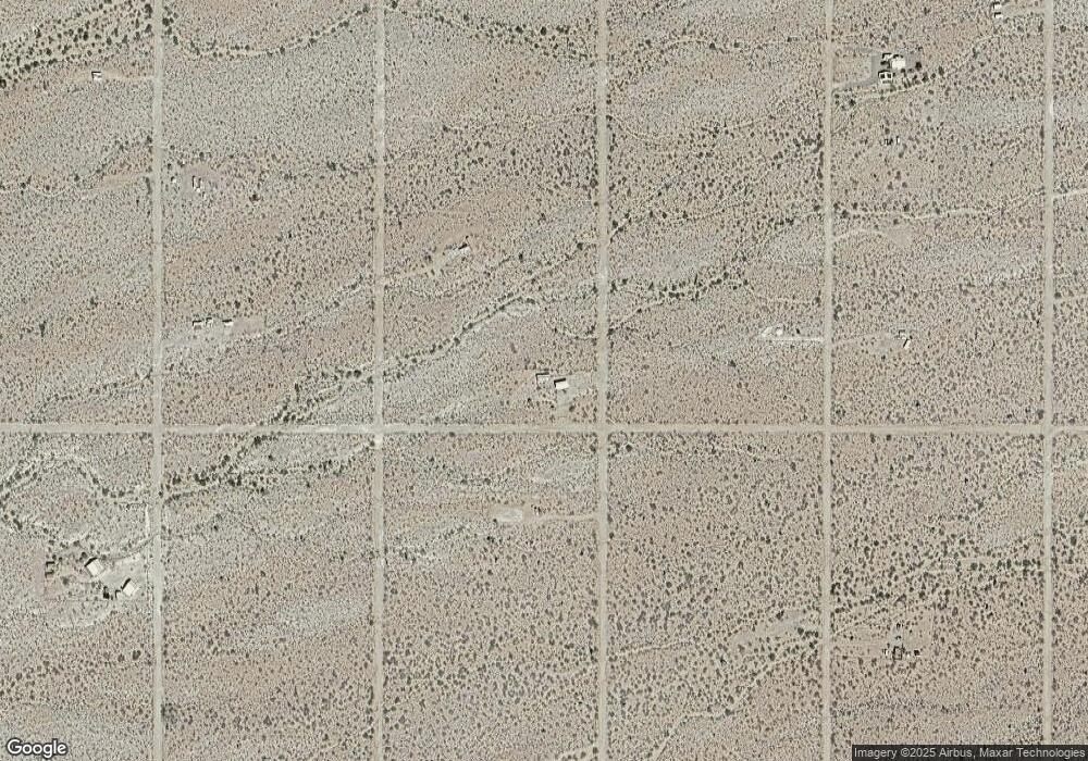 13745 S Carrow, Yucca, AZ 86438 - photo 1